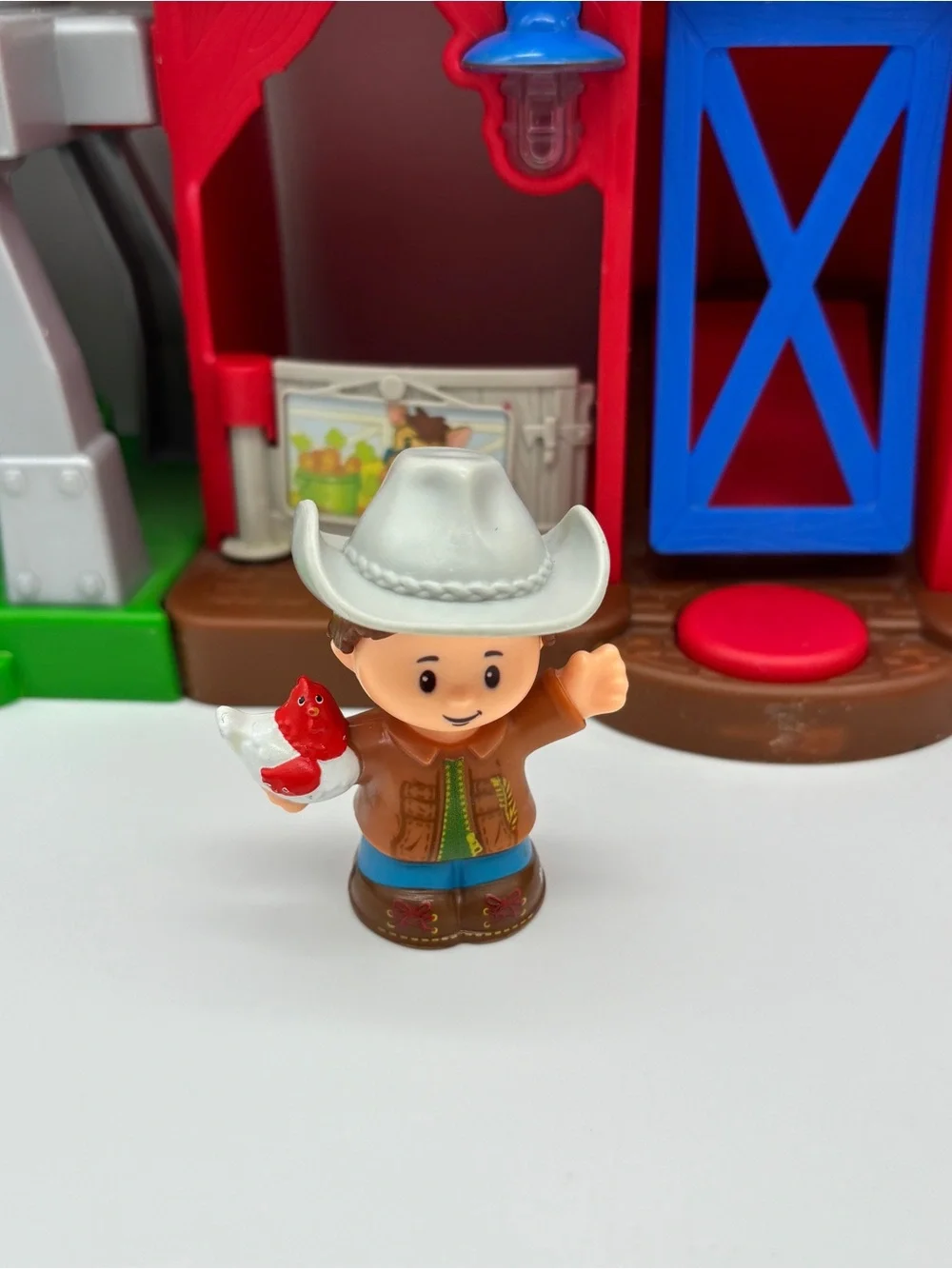 Fisher Price Little People Caring for Animals Farm Playset 5 Figures USED/WORKS